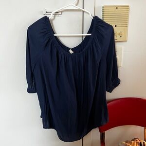 GAP Women’s off the shoulder top